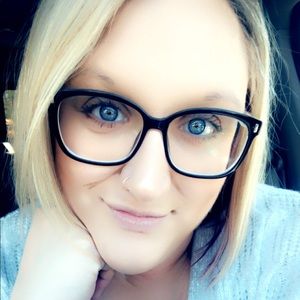 Meet your Posher, Haleigh